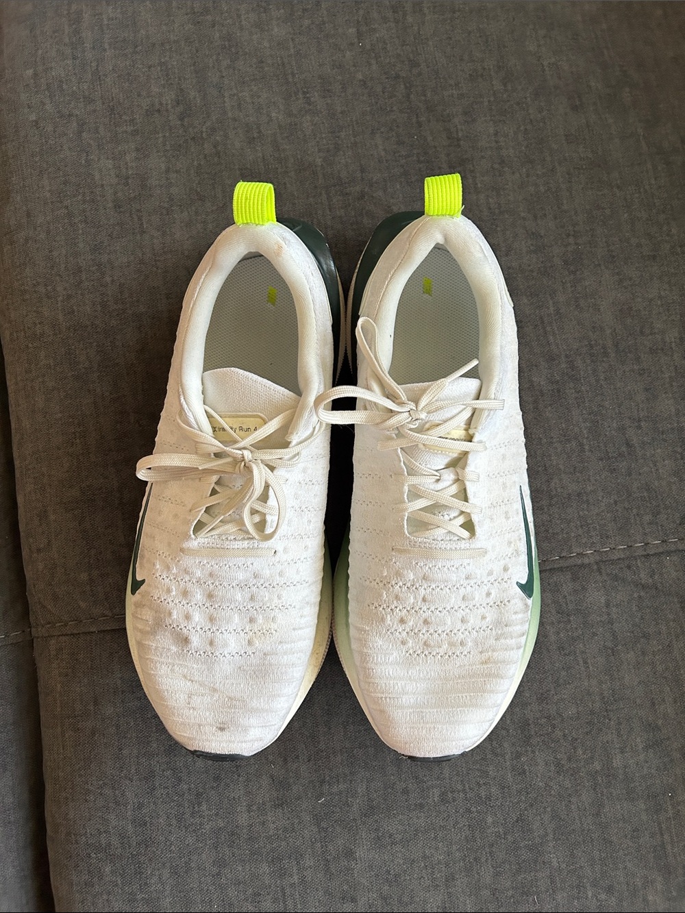 Nike Men’s White React x infinity run 4 Sneakers with Neon Yellow Pull Tabs